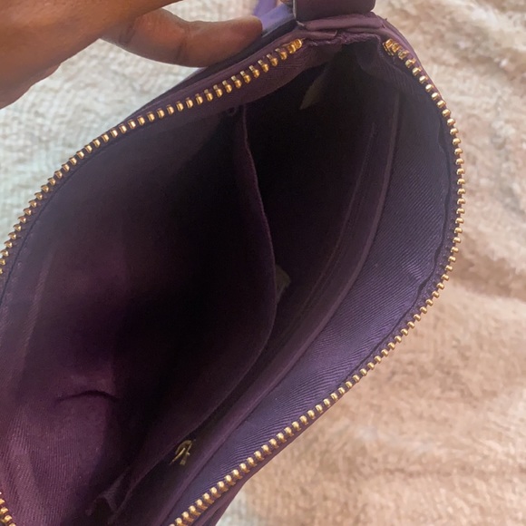 2 purses for the price of 1!!! - Picture 6 of 8